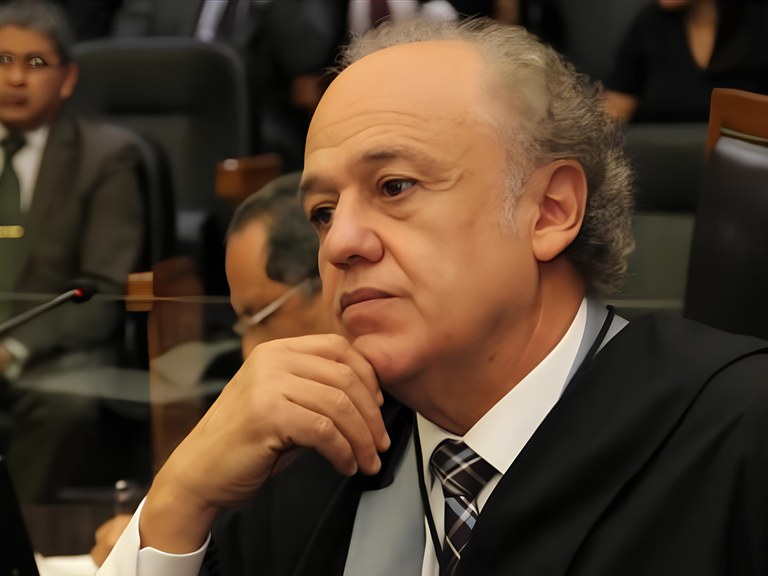 Dimas Ramalho será homenageado na posse do Parlamento Regional