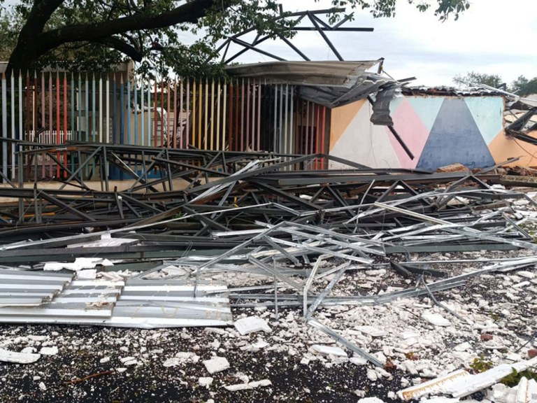 Maior tempestade já registrada causa prejuízos e assusta população