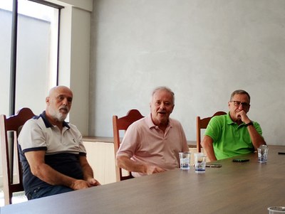 Prefeito e vereadores se reúnem na Câmara